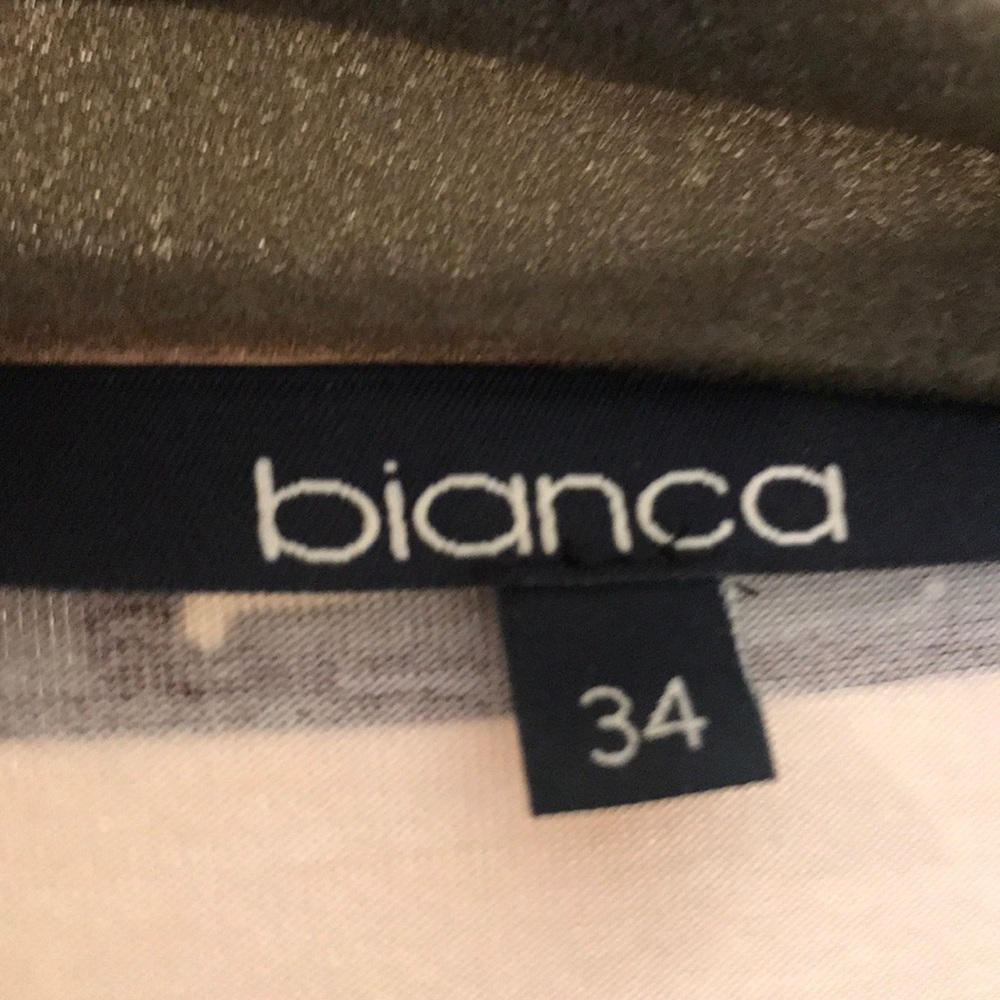 Bianca - Picture 3 of 4
